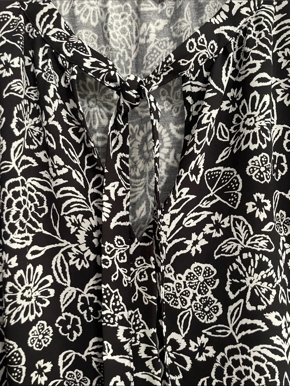 LOFT blouse allover